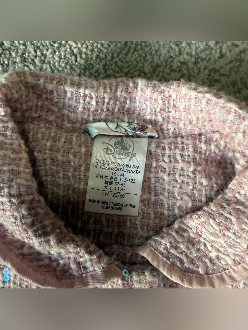 Disney girl’s pink coat - size 5/6 - Picture 3 of 4